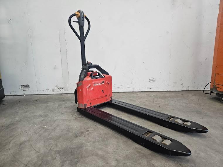 Silverstone EPT12EZ Lavansiirtotrukit