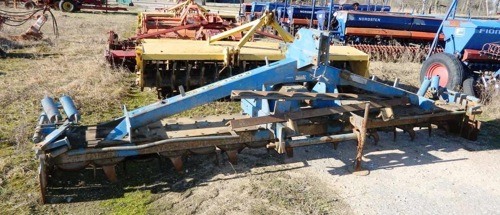 Rabe 400 Kultivatori