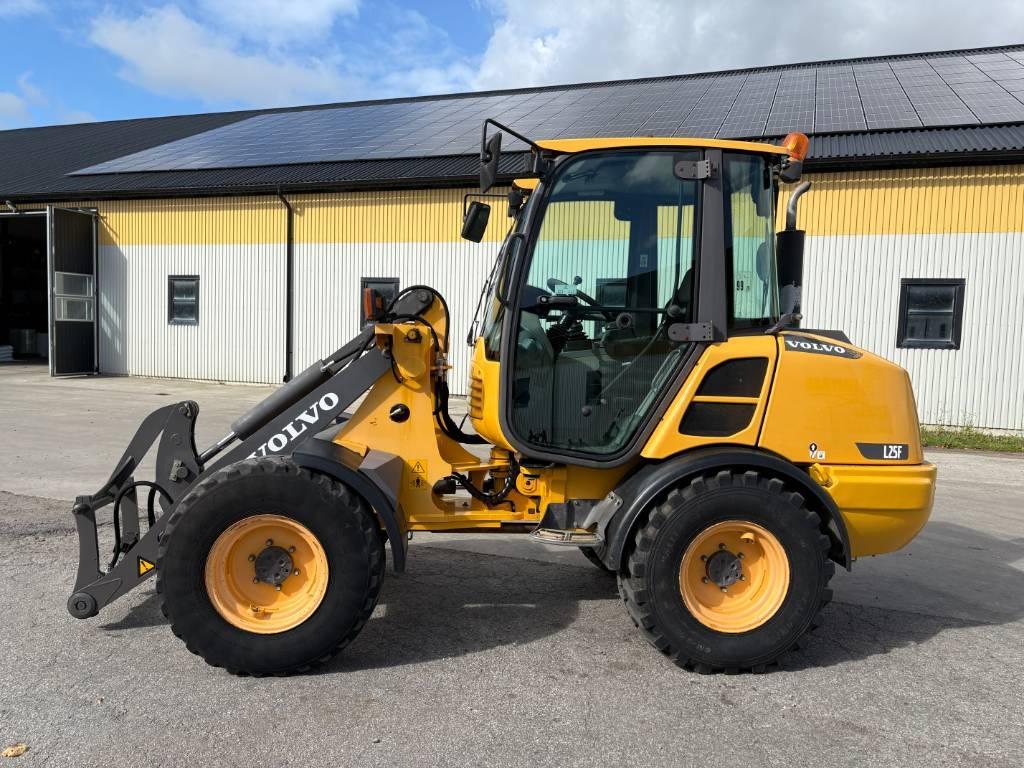 Volvo L25F lastmaskin, endast 2500 tim Hjullastare