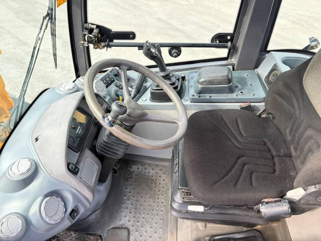 Volvo L25F lastmaskin, endast 2500 tim Hjullastare