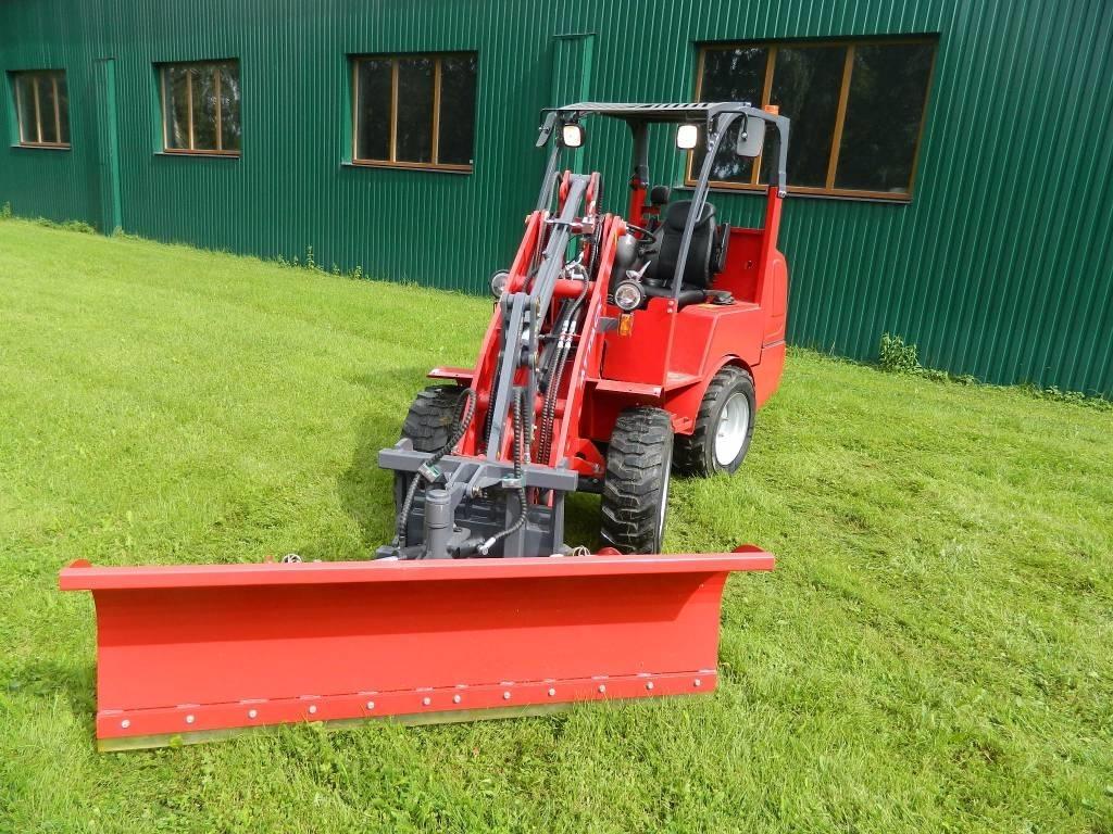 Attack 820 K36 Frontālie iekrāvēji un ekskavatori