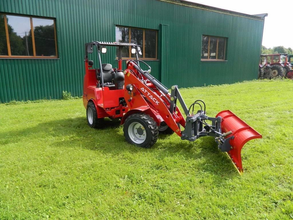 Attack 820 K36 Frontālie iekrāvēji un ekskavatori