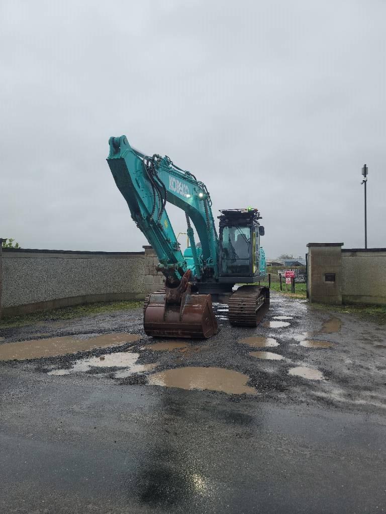 Kobelco SK 210 LC Crawler excavators