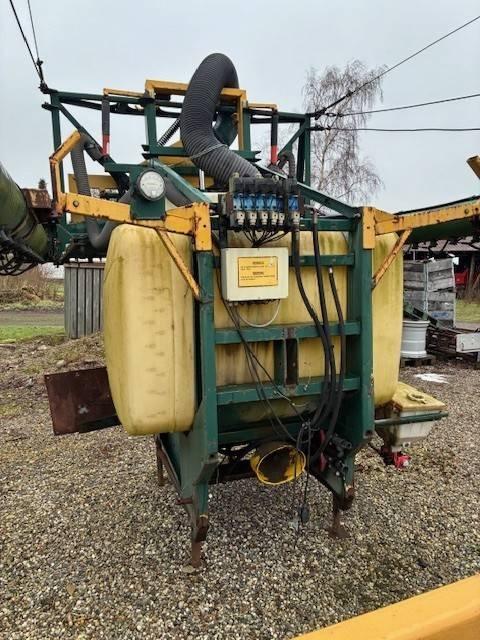 Danfoil 850L, 20m. Liftsprøjte. Mounted sprayers