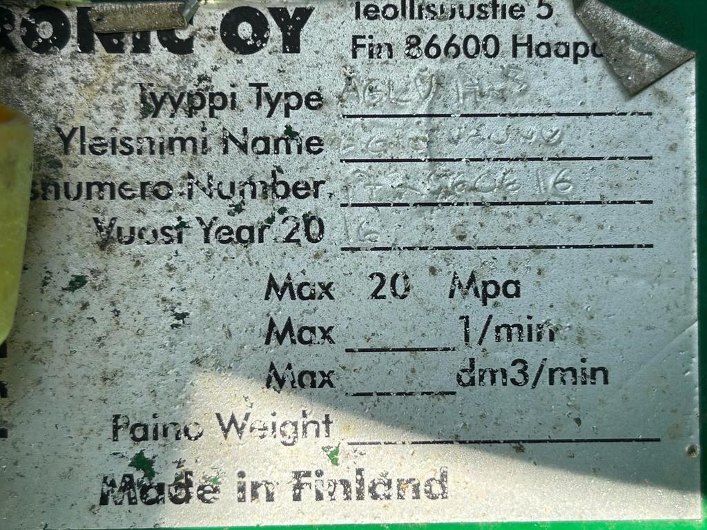 Agronic 17M3+KESKIPUMPPU+VEITSIMU Slurry tankers