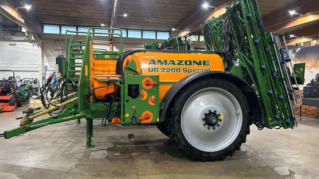 Amazone UG 2200 SPECIAL 20M Selbstfahrende Sprühgeräte