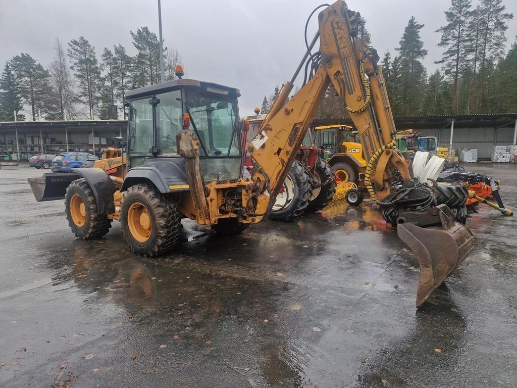 CASE SUPER LE TR-KAIVURI Front loaders and diggers