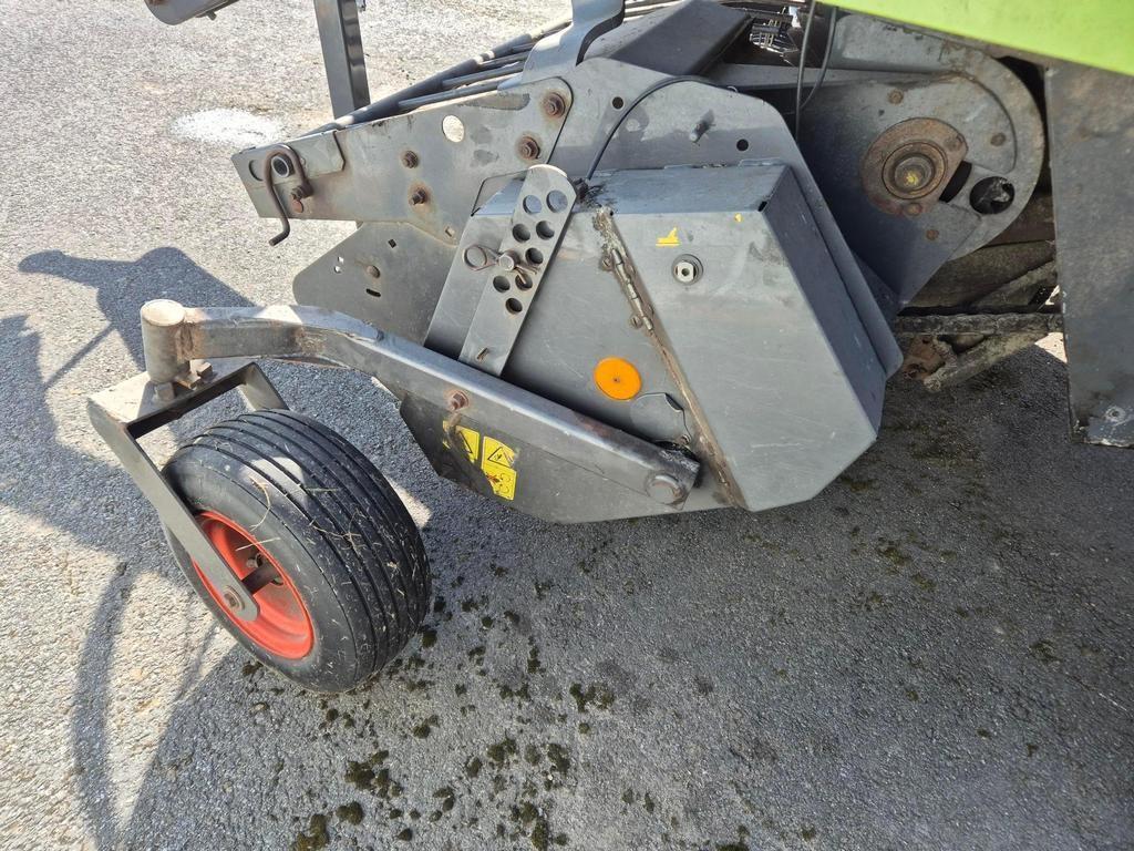 CLAAS 355 RC Round balers