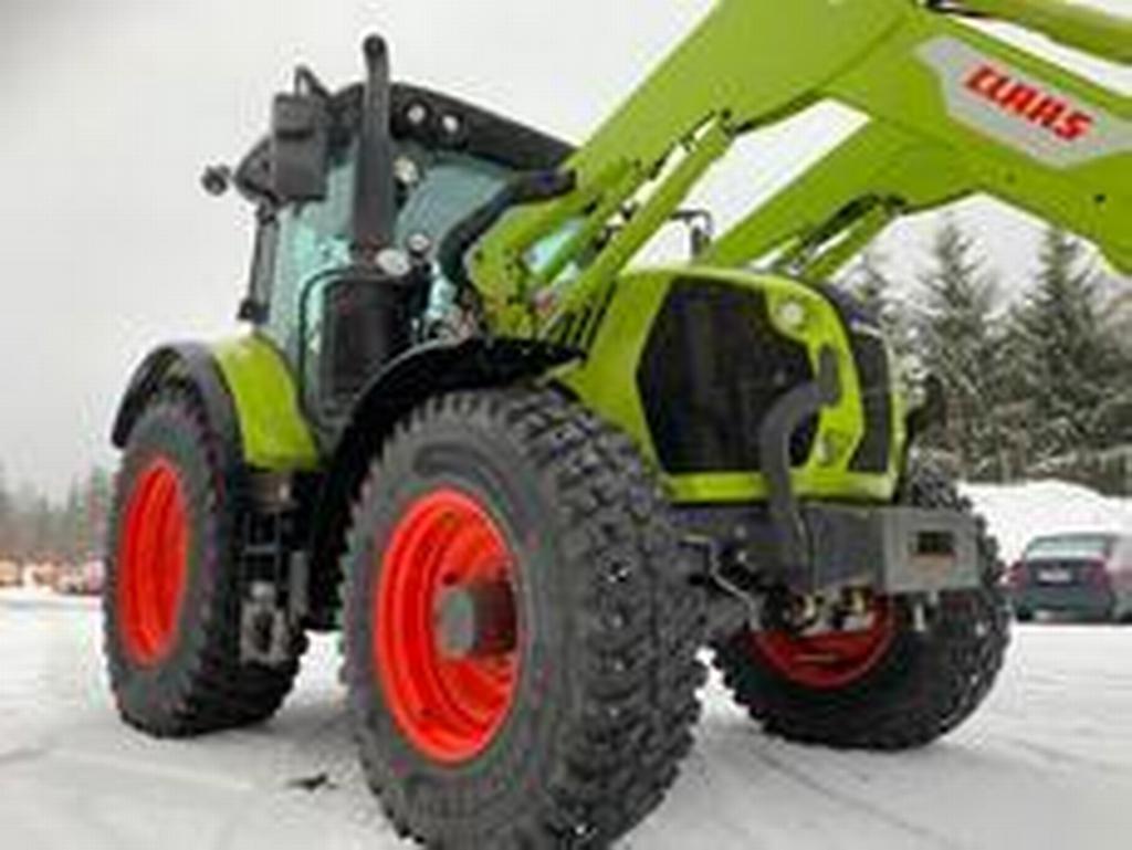 CLAAS ARION 550 CMATIC Traktoren