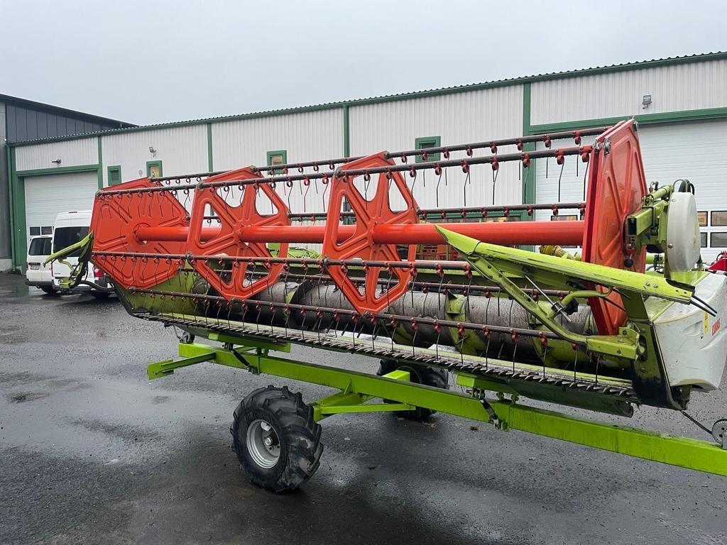 CLAAS AVERO 240 Combine harvesters