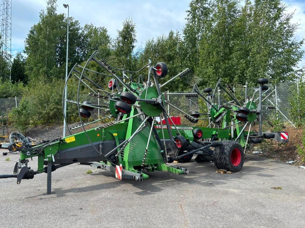 Fendt FORMER 14055 PRO Rakes and tedders