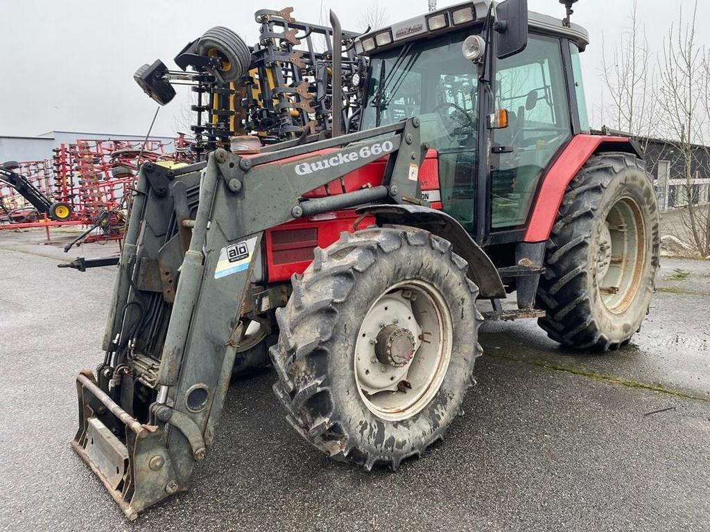 Massey Ferguson 6160 DYNASHIFT Tractores