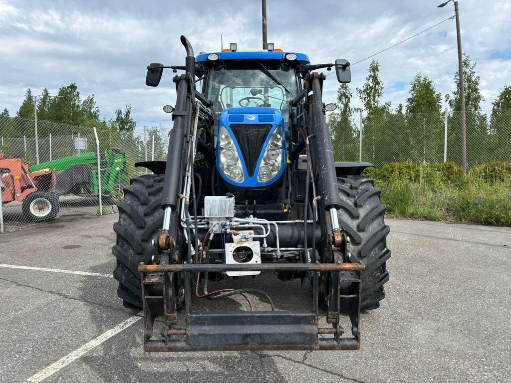 New Holland T 7.200 AUTOCOMMAND Traktorer