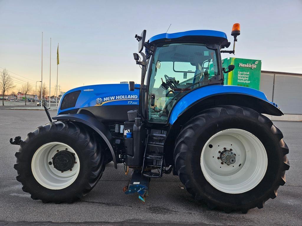 New Holland T7.200 AUTOCOMMAND Traktoren