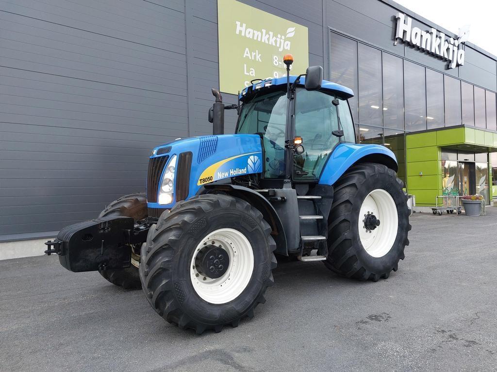 New Holland T8050 Traktoren