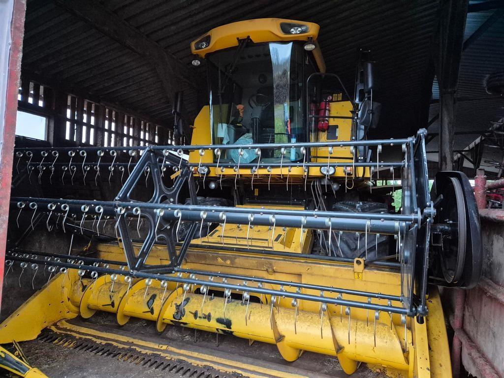 New Holland TC5050 Mähdrescher