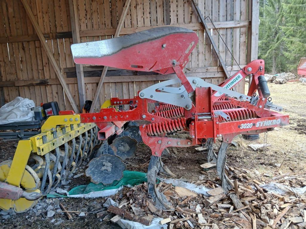Pöttinger SYNCRO 3020 NOVA Cultivators