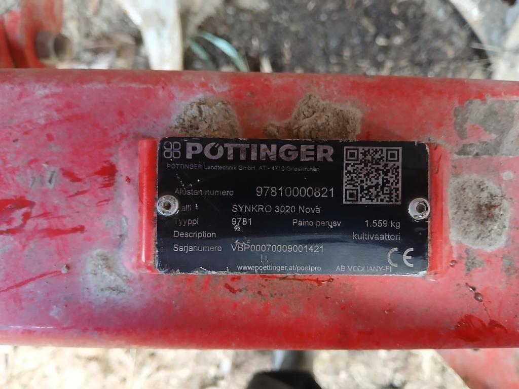 Pöttinger SYNCRO 3020 NOVA Cultivators