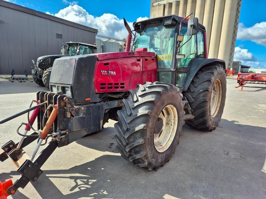 Valtra 8400 MEGA Tractors