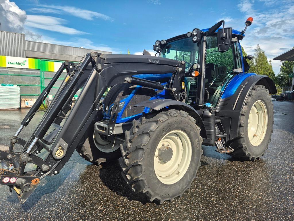 Valtra N154 ACTIVE Tractors