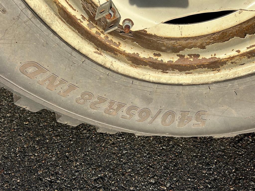 Valtra T144 Tractors