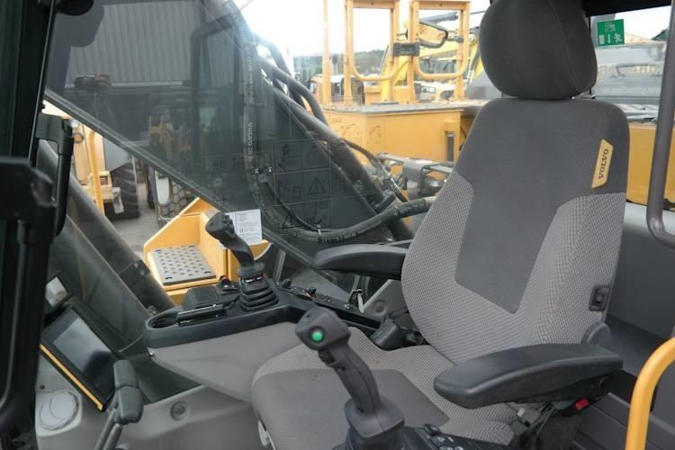 Volvo EC250 ELn *Uthyres* Bandgrävare