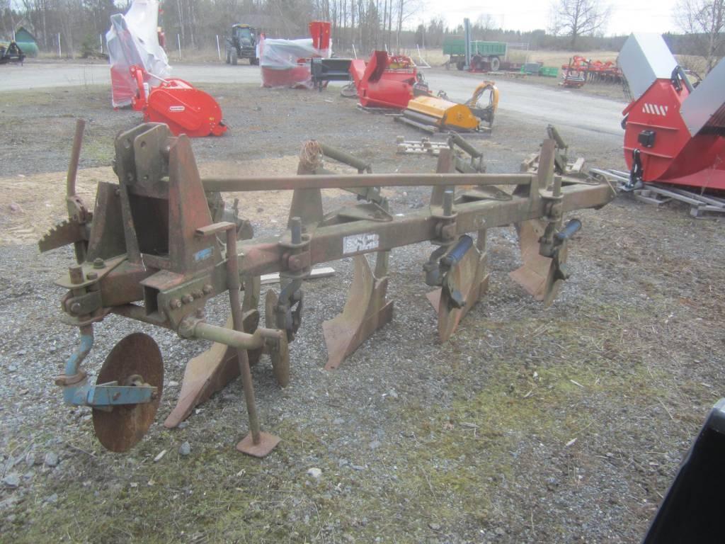 Överum 4-siip. sarka-aura Conventional ploughs
