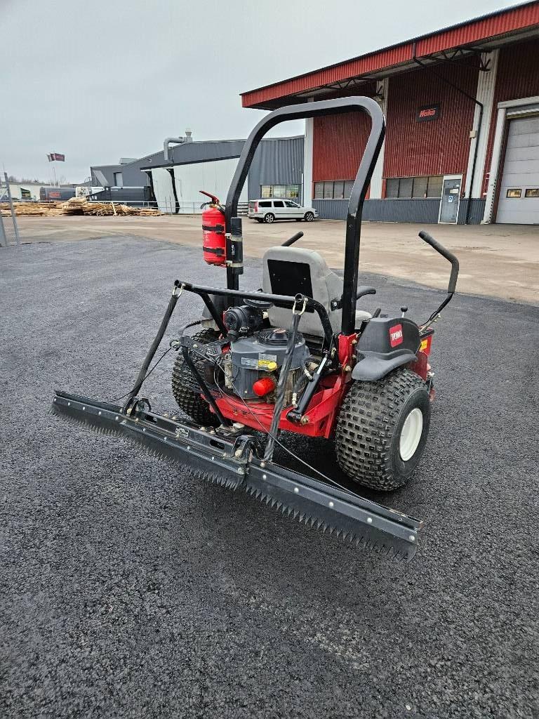 Toro SandPro2040Z Bunkerkrattor
