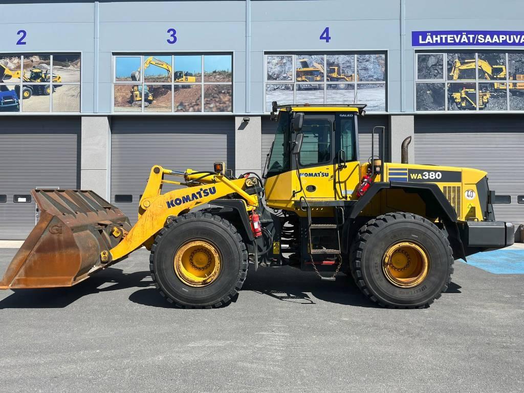 Komatsu WA 380-5H Pyöräkuormaajat