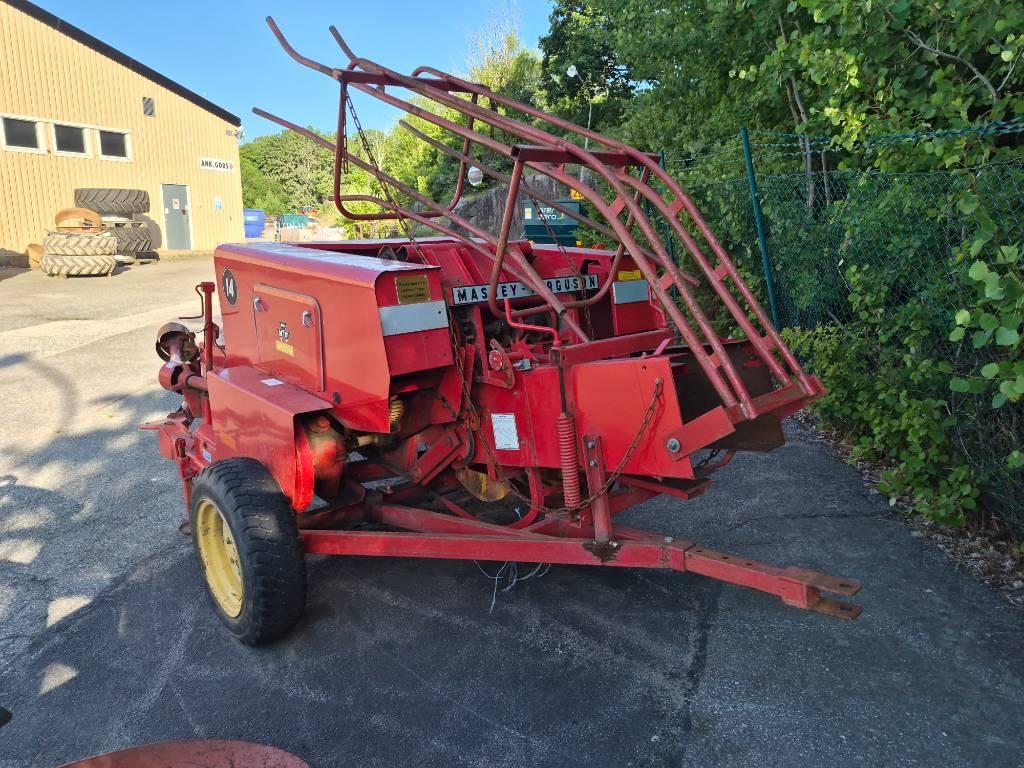 Massey Ferguson 14 Fyrkantspressar