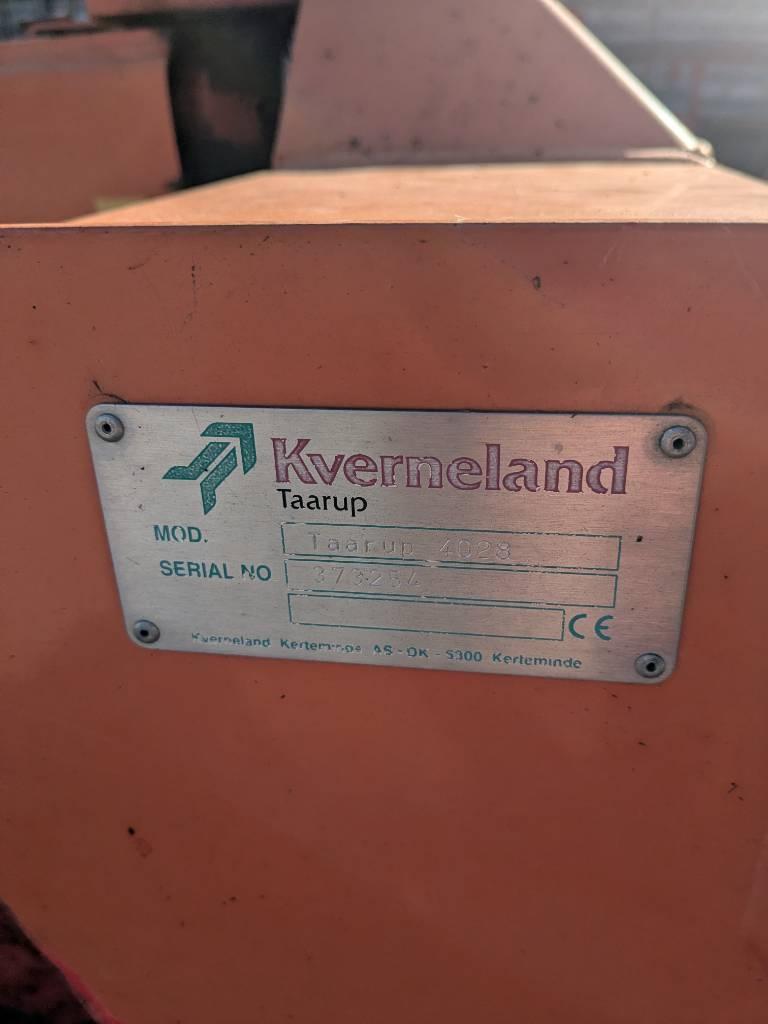 Kverneland Taarup 4028 Mower-conditioners