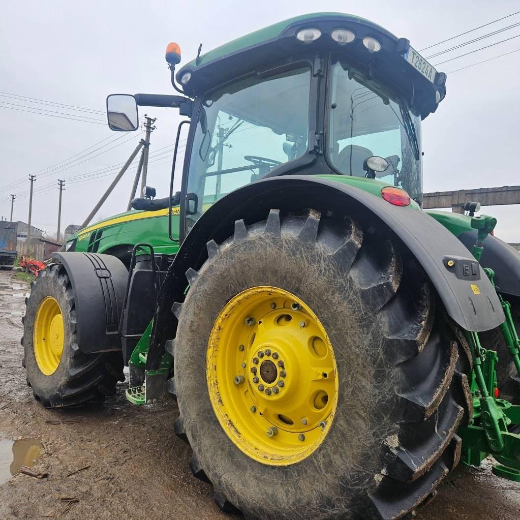 John Deere 8345 R Tractors