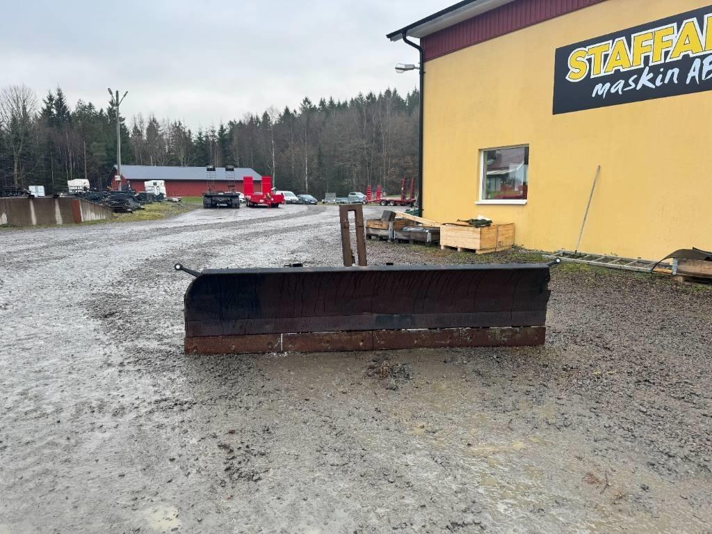 Holms 3.0M Snöblad och plogar