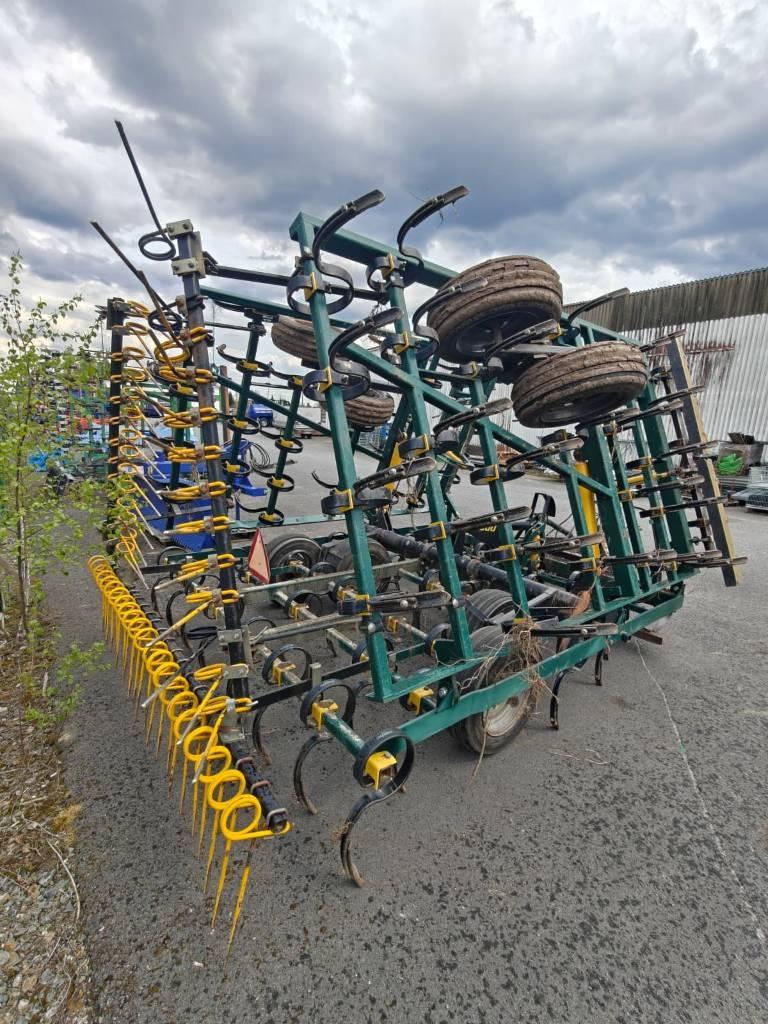 Multiva JS 600 Harrows