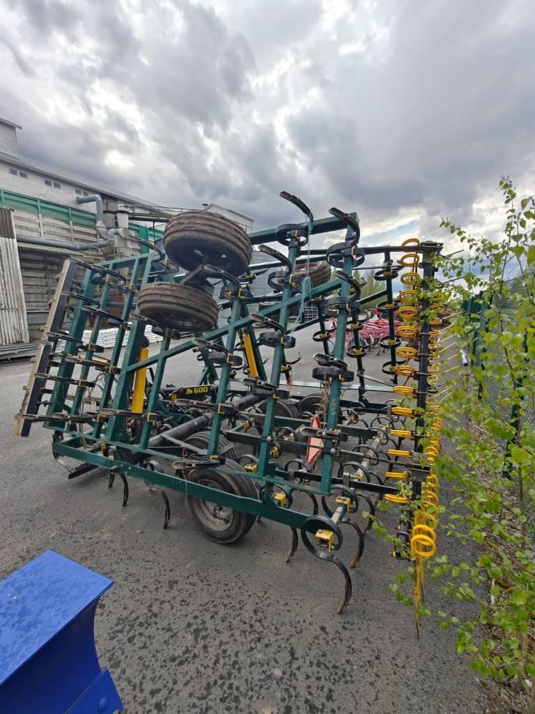 Multiva JS 600 Harrows