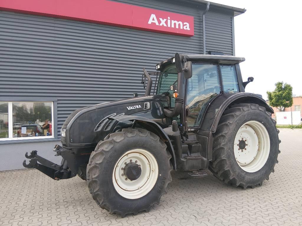 Valtra T162 Versu Traktorer