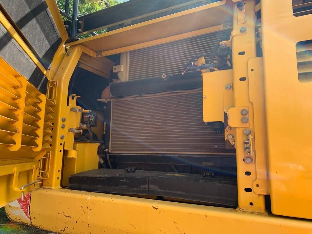 Komatsu HB 365 LC-3 Hybrid Crawler excavators