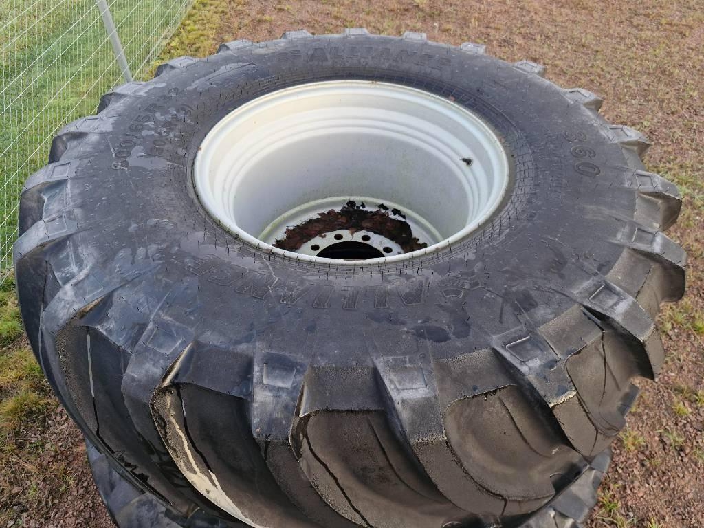 Alliance 800/65-R32 Reifen