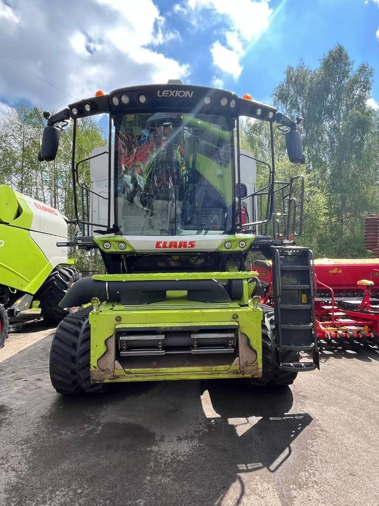 CLAAS Lexion 7700 TT Combine harvesters