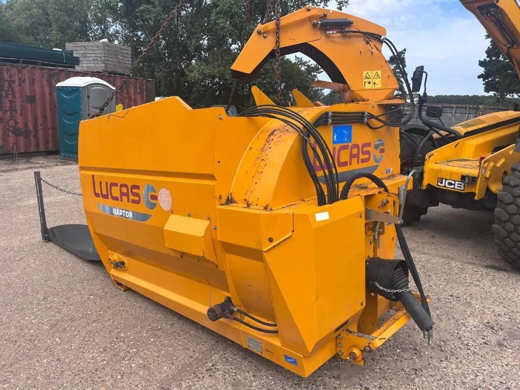 Lucas Raptor Bale shredders, cutters and unrollers