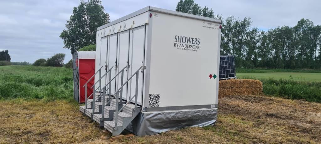 Custom Premium Shower Block (4 showers) Other trailers