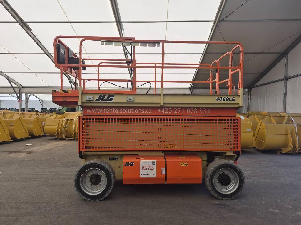 JLG 4096 LE Scissor lifts