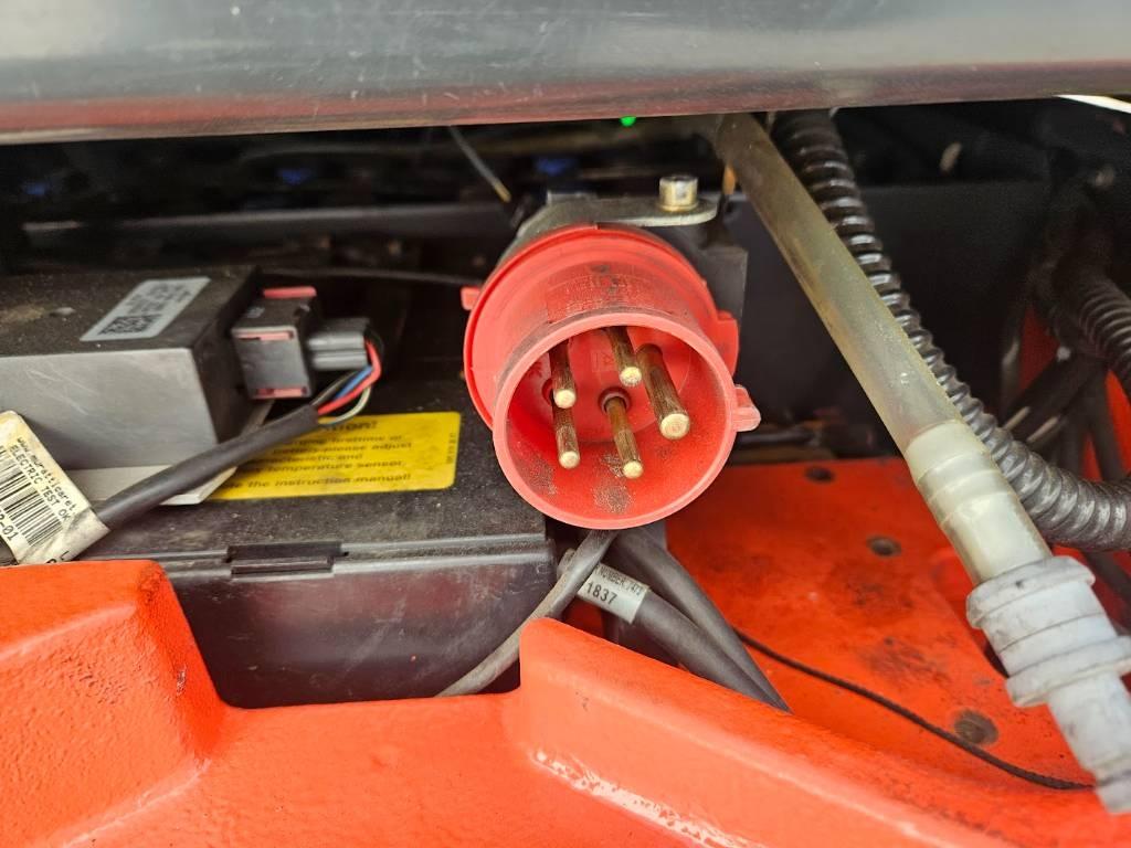 Linde E18-02 (Vuokralla) Sähkötrukit