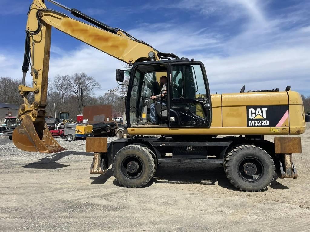 CAT M 322 D | 2010 | 5,100 hrs | INBOUND IQUIQUE Wheeled excavators