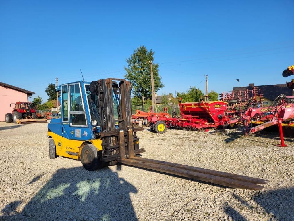 Dantruck 8450 Dyzeliniai krautuvai