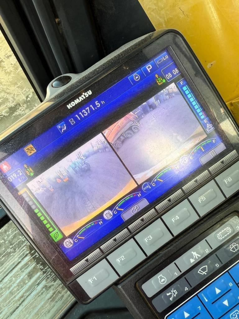 Komatsu HB 365 Koparki gąsienicowe