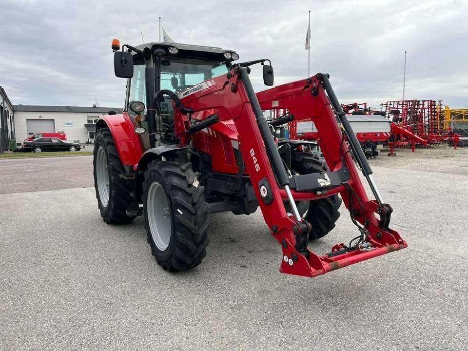 Massey Ferguson 5713 SL D6 Traktorer