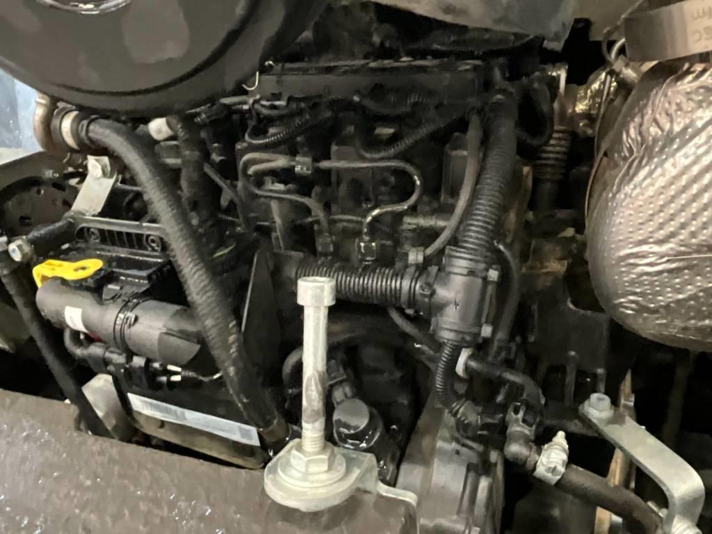 Ahlmann AX 850 Pale gommate