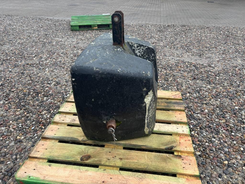 frontvægt frontklods 500 kg. Frontgewichte