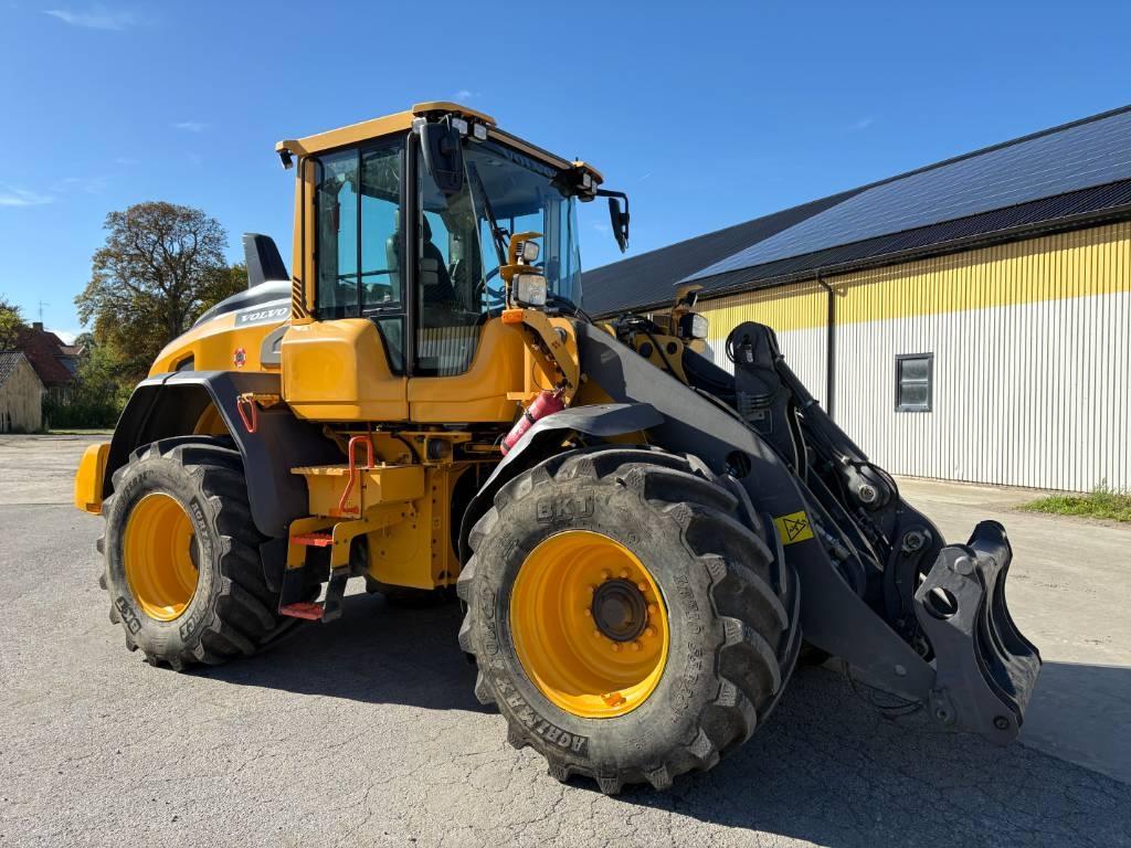 Volvo L60H lastmaskin, svensksåld, all utrustning Hjullastare